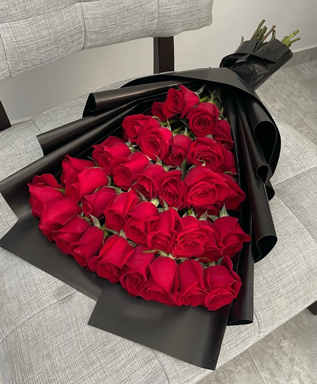 Mega Ramo Escala 30 Rosas Rojas