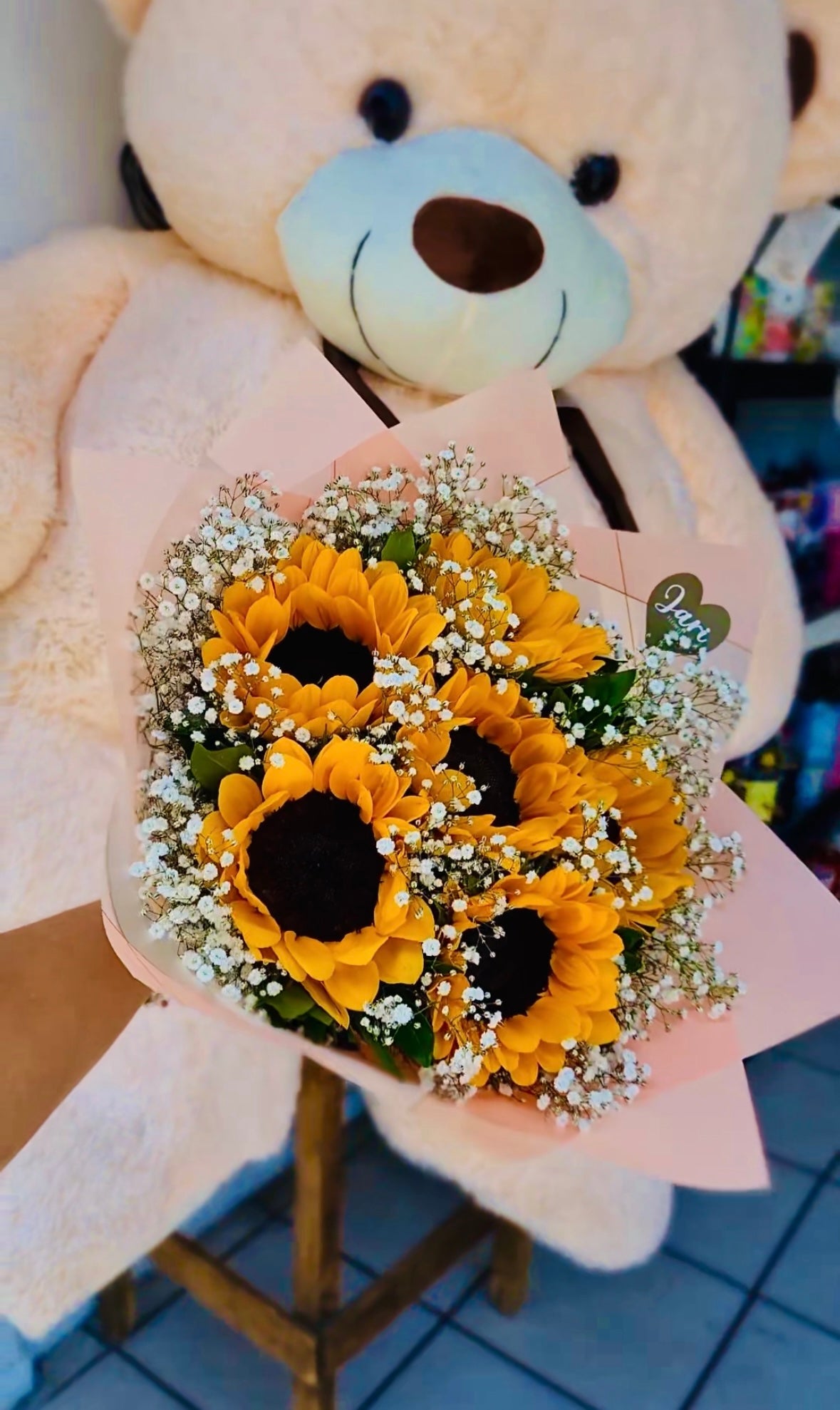 Ramo 6 Girasoles + Gipsófila