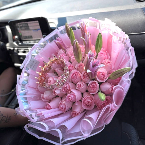 Ramo 40 Rosas (Rosadas) + Lilium + Corona